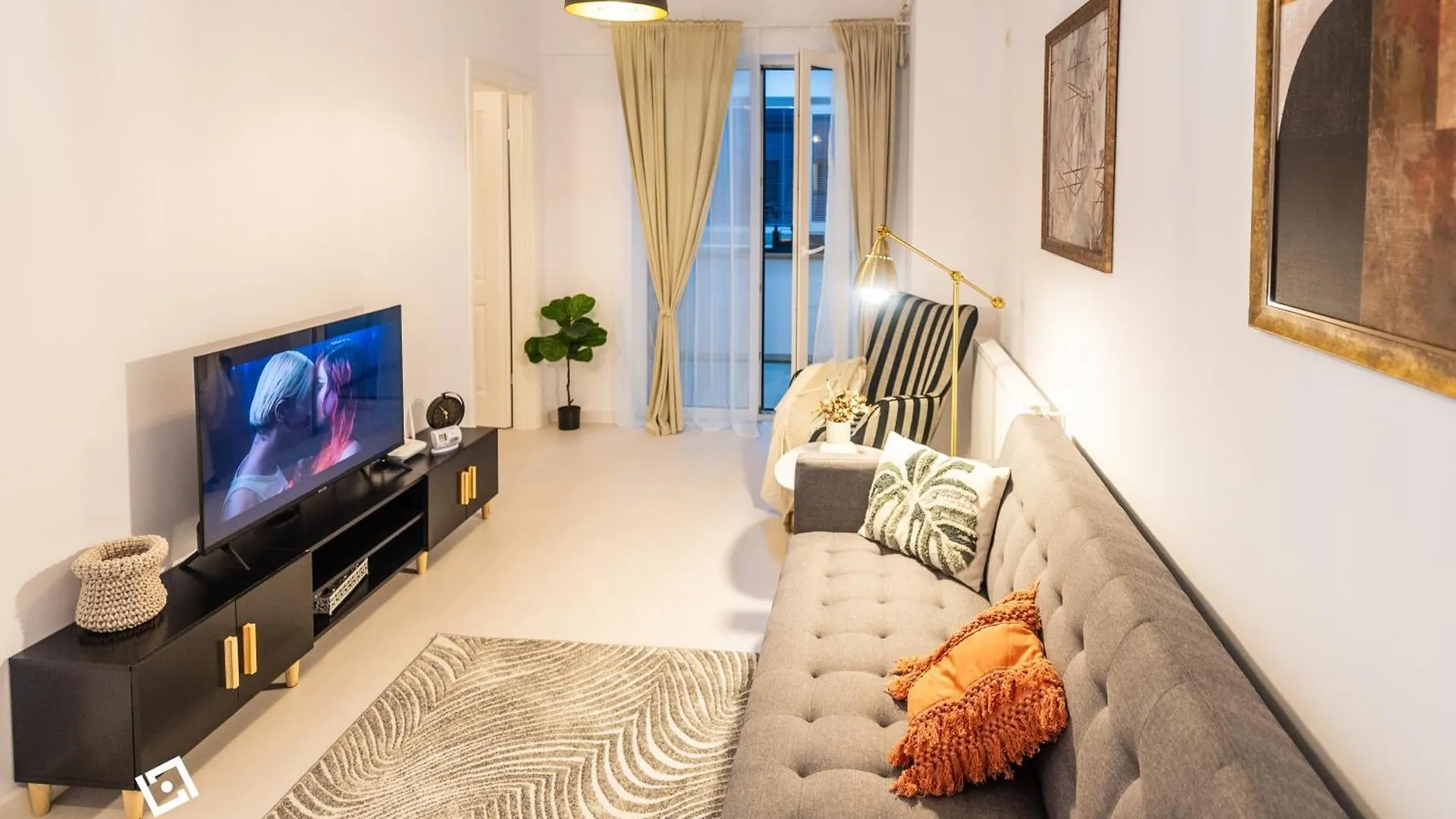Central Residence Apartment 912 Bucharest 0*,